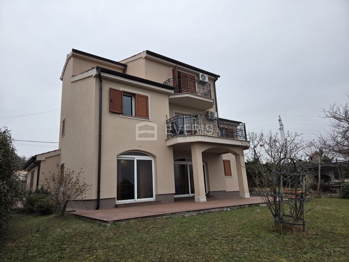 Casa In vendita - PRIMORSKO-GORANSKA VIŠKOVO