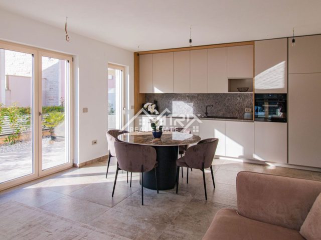 Casa In vendita - Istarska Funtana - foto 3/29