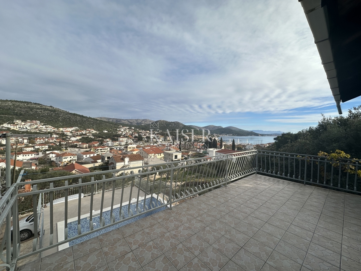 Casa In vendita - SPLITSKO-DALMATINSKA MARINA