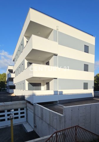 Stan na prodaju 70 m² – Pakoštane