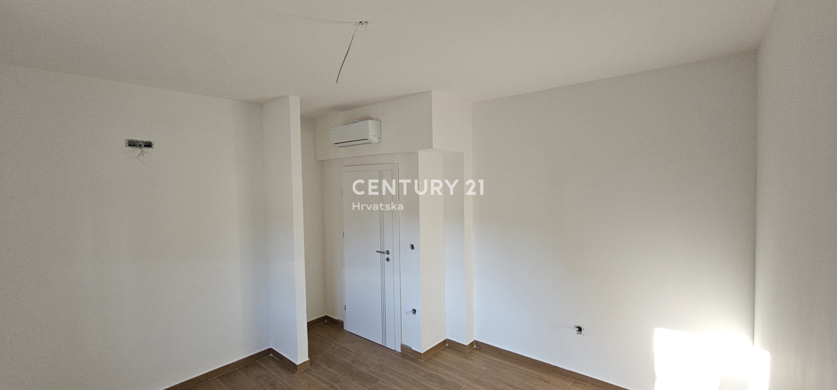 Flat For sale - ZADARSKA PAKOŠTANE