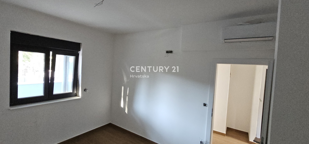 Flat For sale - ZADARSKA PAKOŠTANE