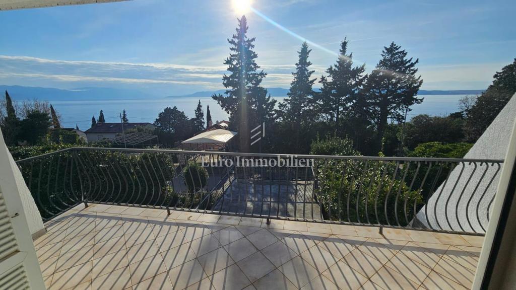 Kuća Na prodaju - PRIMORSKO-GORANSKA NOVI VINODOLSKI