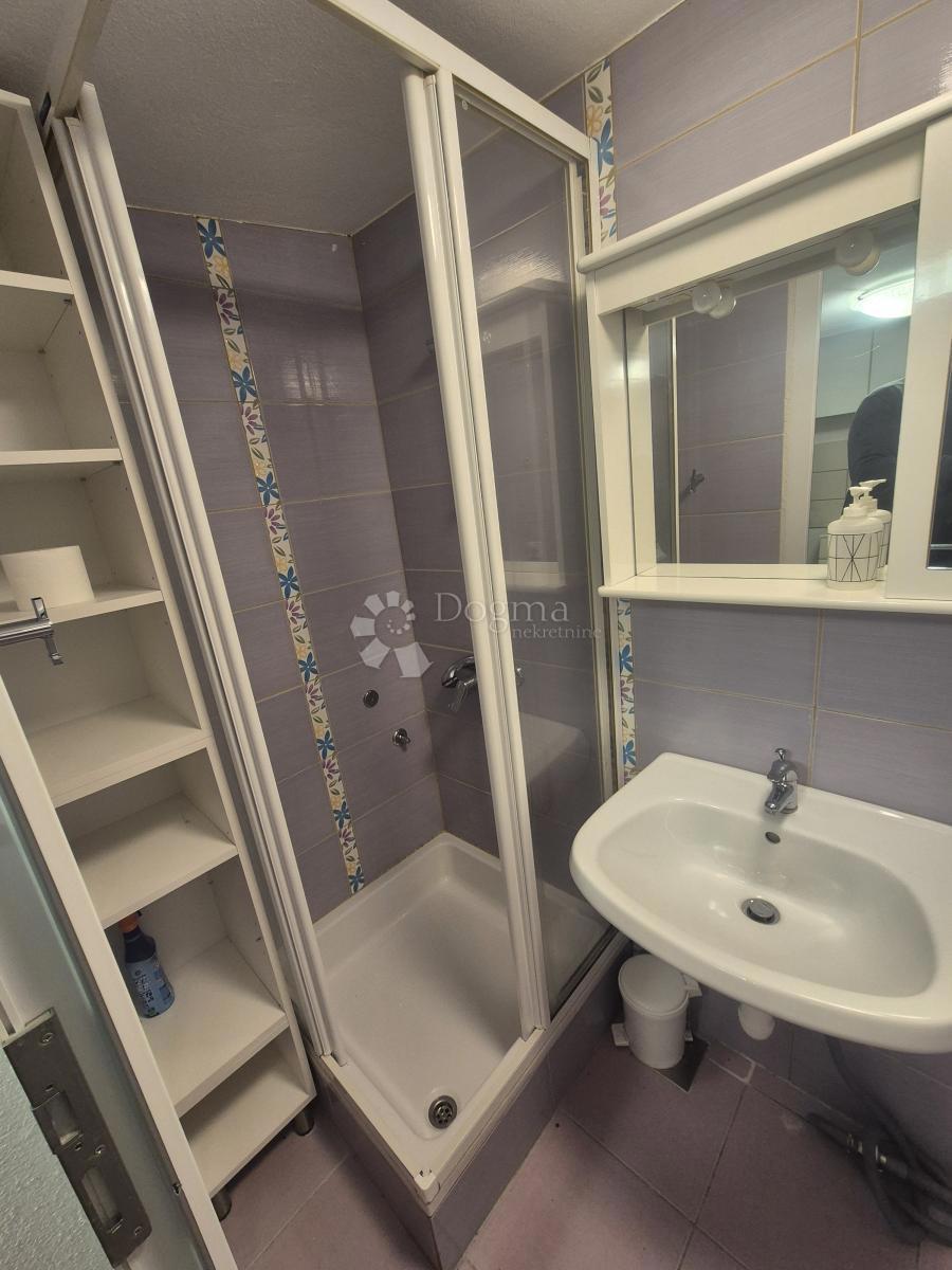Flat For sale - PRIMORSKO-GORANSKA CRIKVENICA