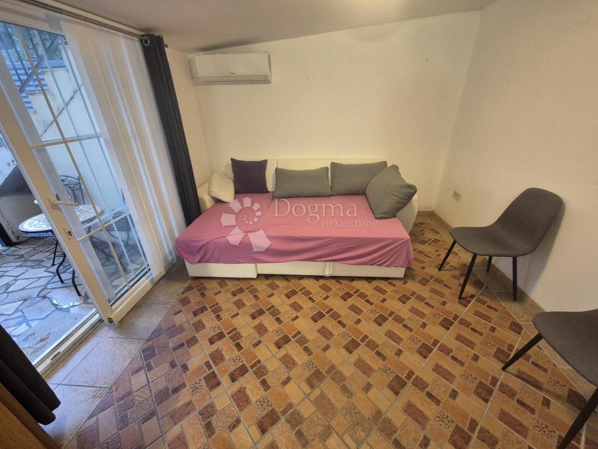 Flat For sale - PRIMORSKO-GORANSKA CRIKVENICA
