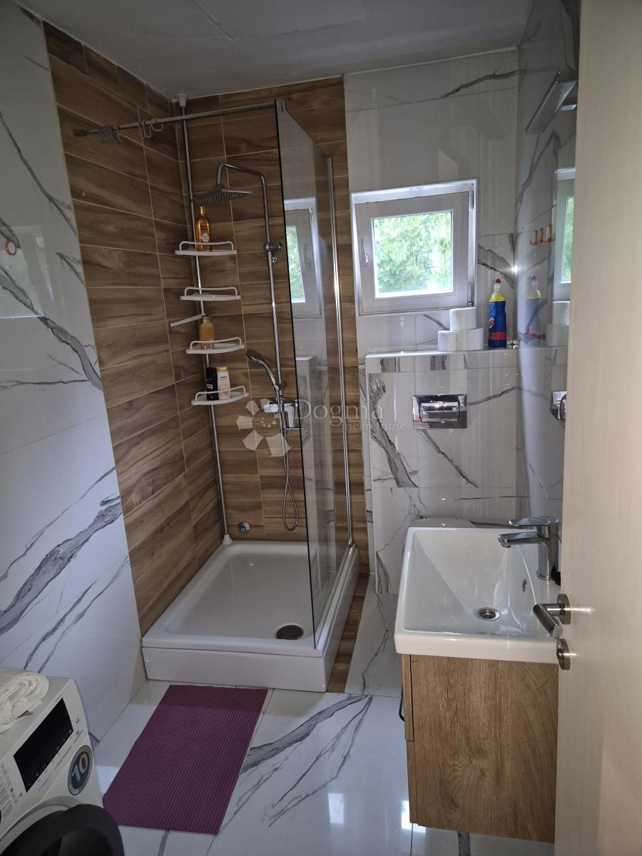 Flat For sale - PRIMORSKO-GORANSKA CRIKVENICA