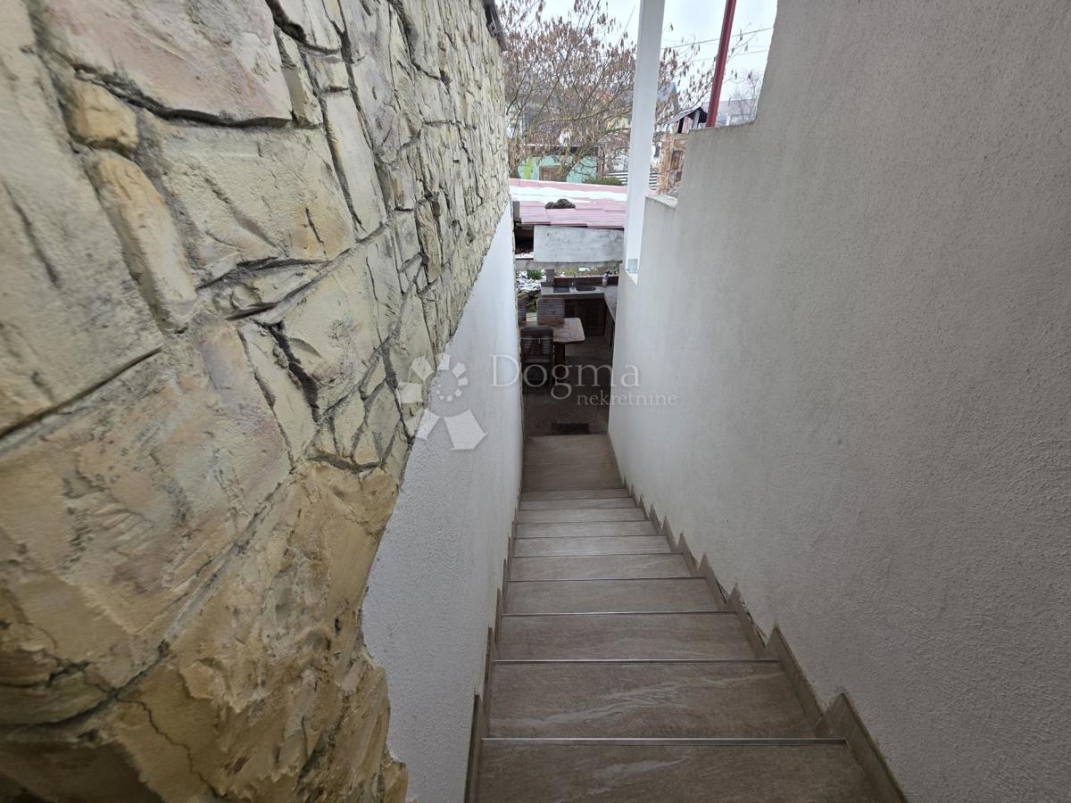 Dům Na prodej - ZAGREBAČKA SVETA NEDELJA