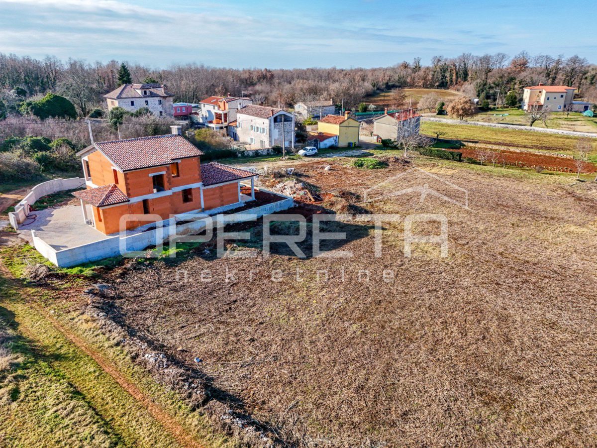 Zemljište Na prodaju - Istarska Višnjan - foto 2/4