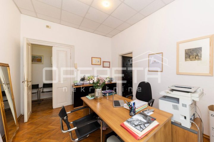 Commerciale da affittare 38 m² – Zadar