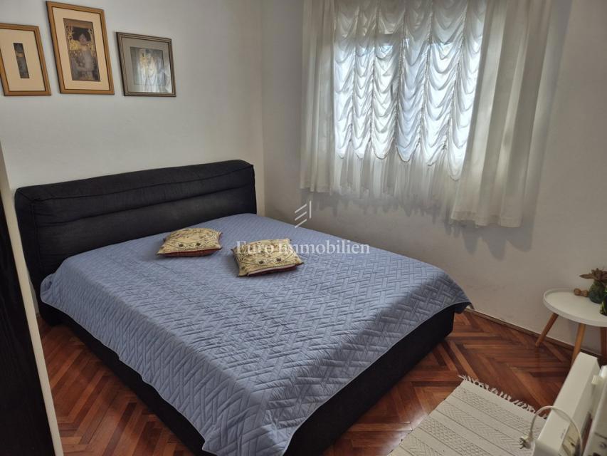 Appartement À vendre - ŠIBENSKO-KNINSKA PIROVAC