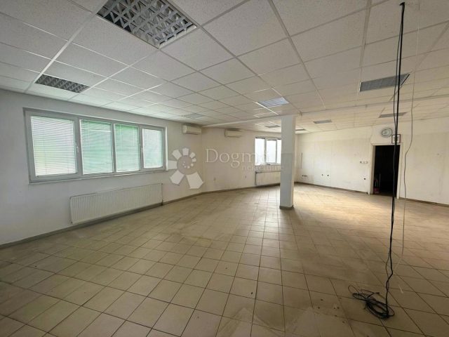 Poslovni prostori za najem 91 m² – Prelog