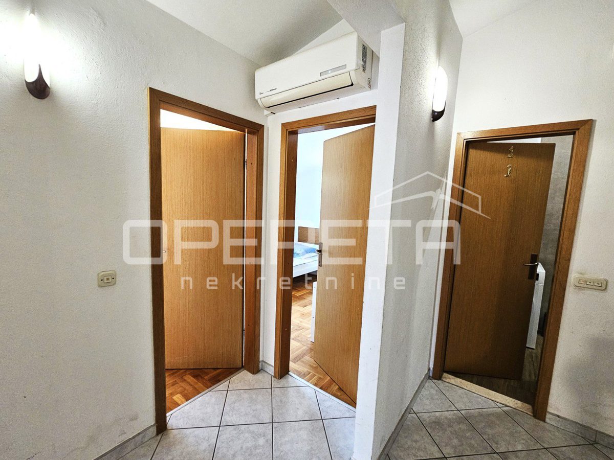 Stan Na prodaju - SPLITSKO-DALMATINSKA KAŠTELA