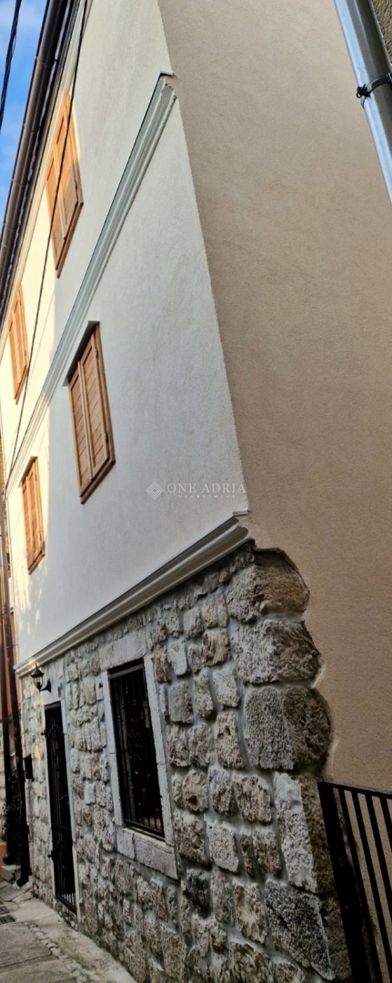House For sale - Primorsko-goranska Novi Vinodolski - foto 1/15