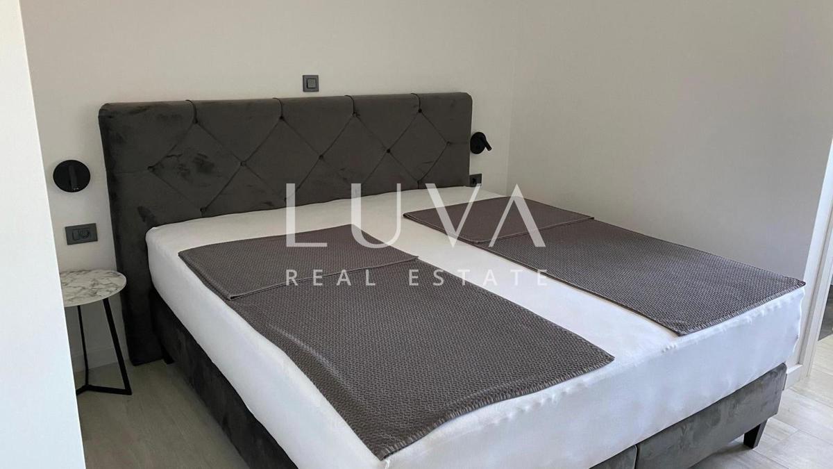 House For sale - ŠIBENSKO-KNINSKA VODICE