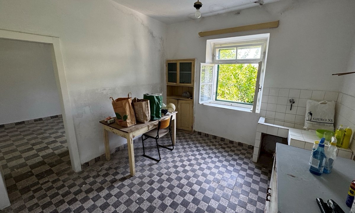 House For sale - SPLITSKO-DALMATINSKA STARI GRAD