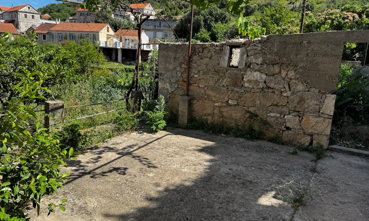 House For sale - SPLITSKO-DALMATINSKA STARI GRAD
