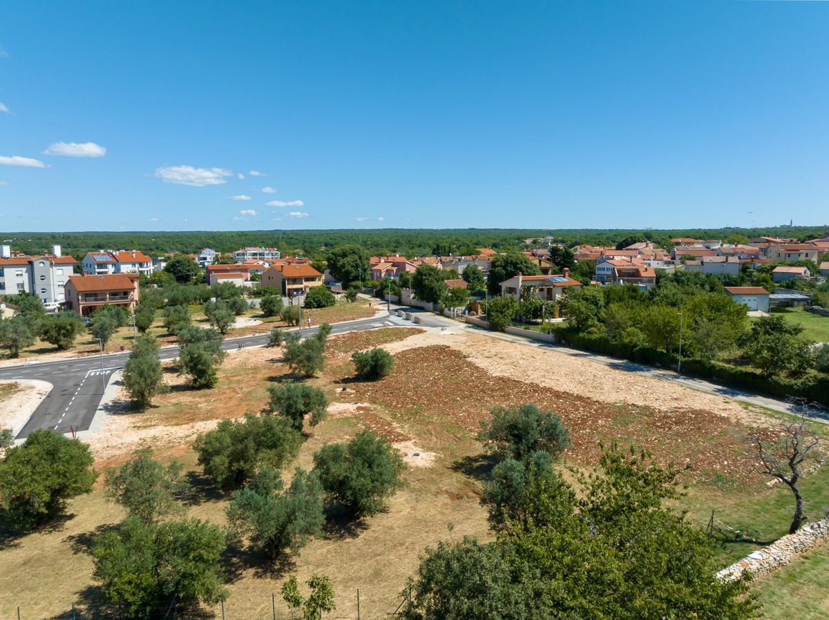 Land For sale - ISTARSKA VODNJAN