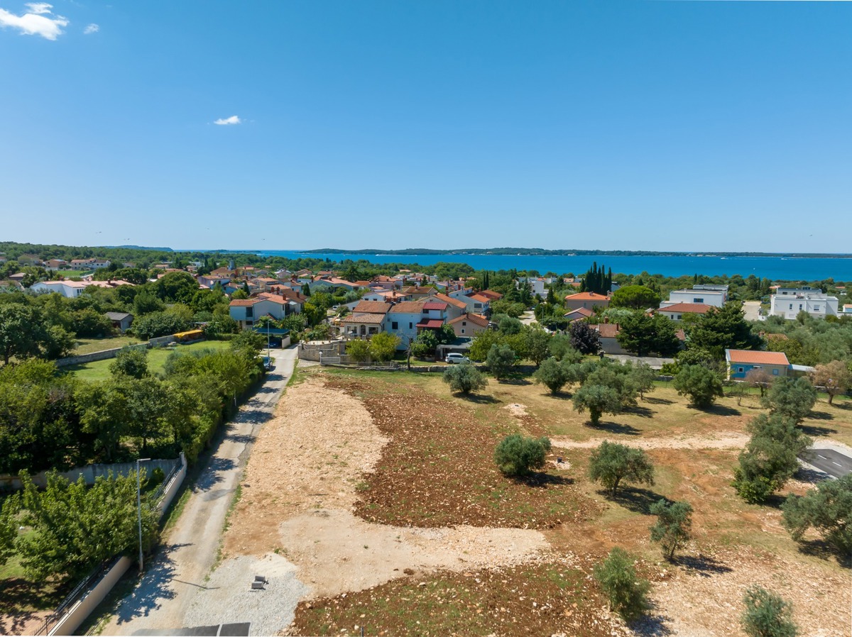 Land For sale - ISTARSKA VODNJAN