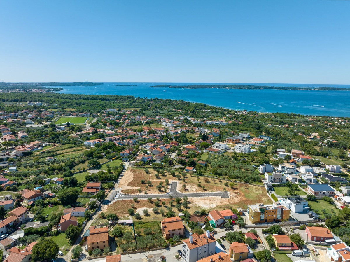 Land For sale - ISTARSKA VODNJAN