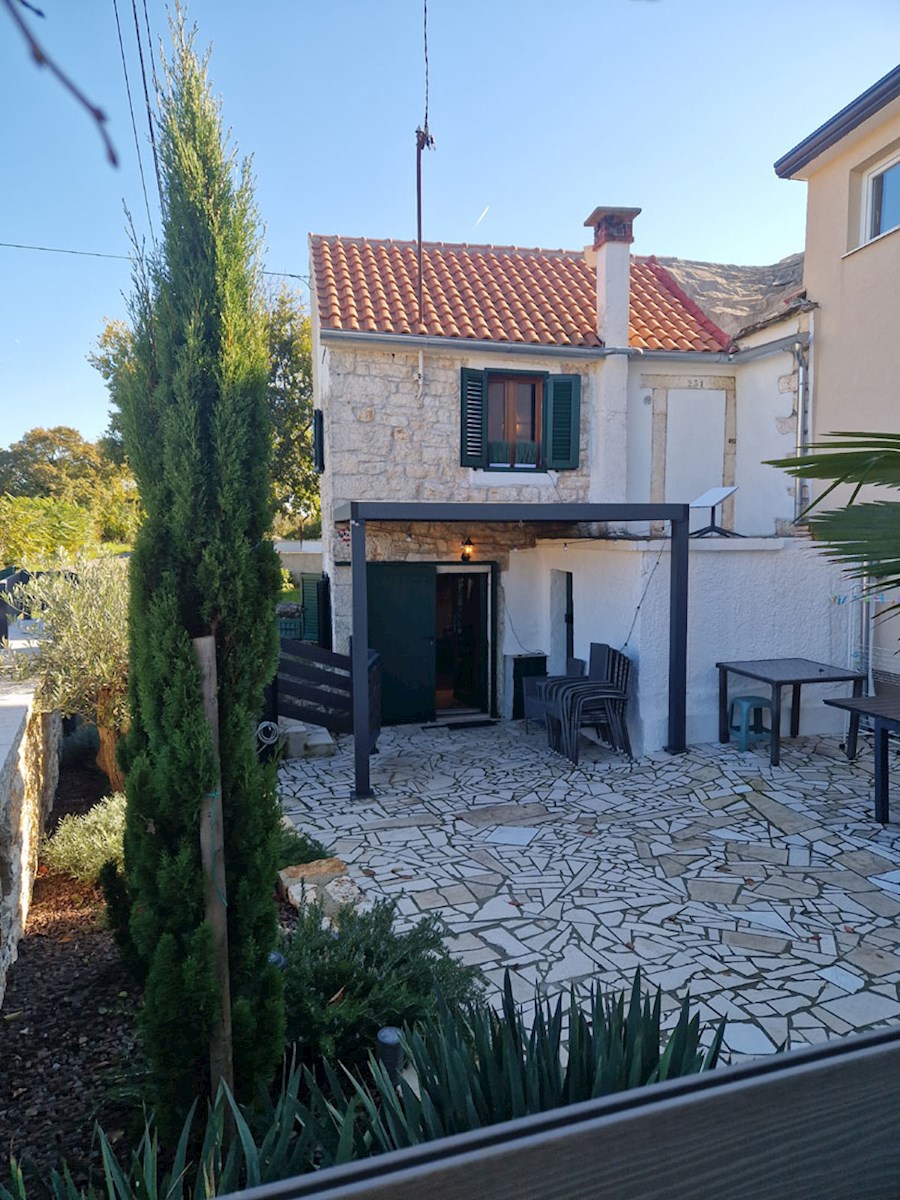 Kuća Na prodaju - ISTARSKA SVETI PETAR U ŠUMI