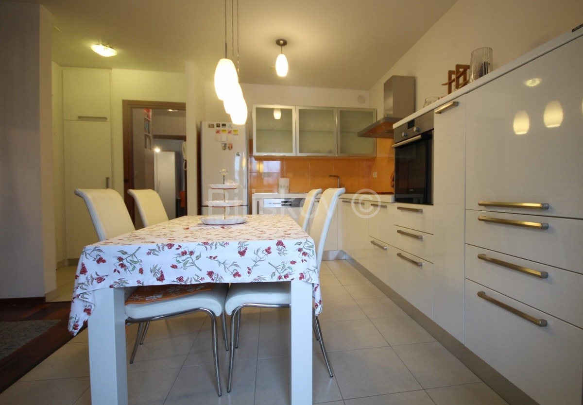 Flat For sale - SPLITSKO-DALMATINSKA SPLIT