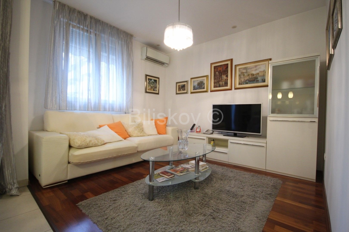 Flat For sale - SPLITSKO-DALMATINSKA SPLIT
