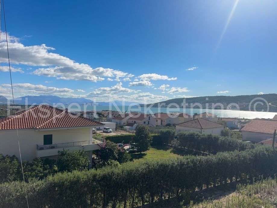 Mieszkanie Na sprzedaż - SPLITSKO-DALMATINSKA TROGIR