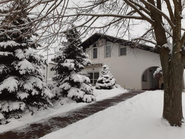 Maison à vendre 138 m² – Satnica Đakovačka