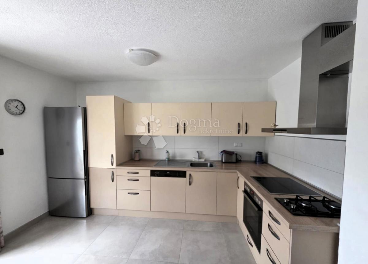 Maison À vendre - OSJEČKO-BARANJSKA SATNICA ĐAKOVAČKA