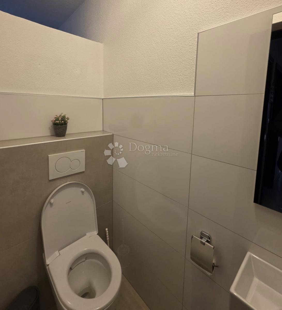 Maison À vendre - OSJEČKO-BARANJSKA SATNICA ĐAKOVAČKA
