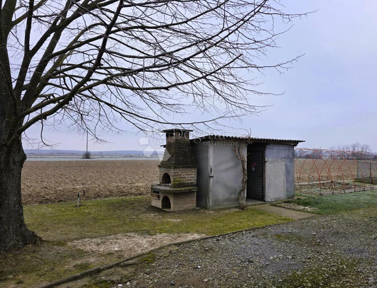 Maison À vendre - OSJEČKO-BARANJSKA SATNICA ĐAKOVAČKA