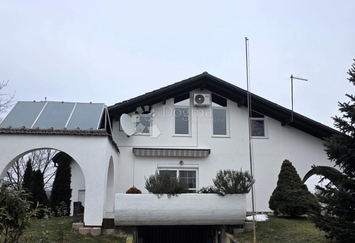Maison À vendre - OSJEČKO-BARANJSKA SATNICA ĐAKOVAČKA