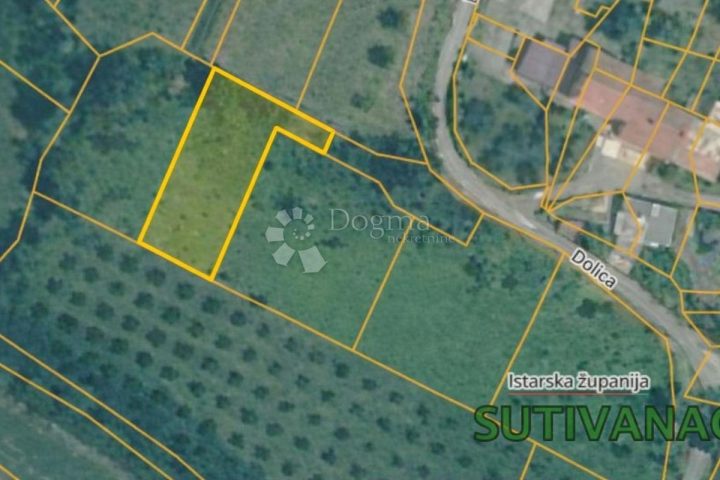 Land for sale 655 m² – Barban