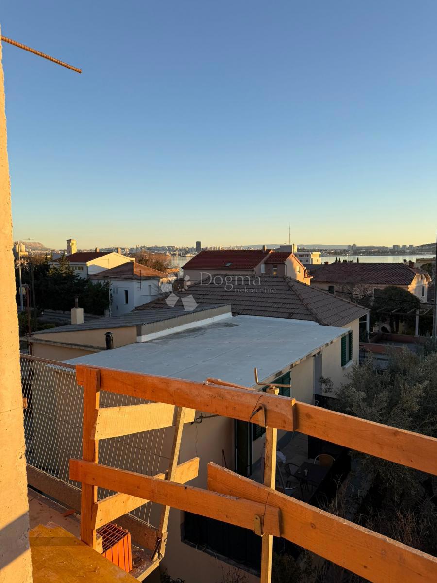 Apartment Zu verkaufen - SPLITSKO-DALMATINSKA KAŠTELA