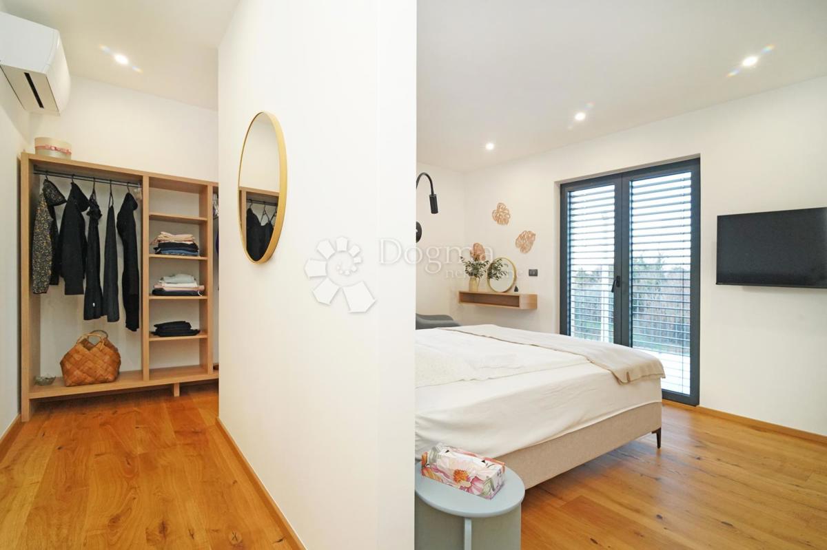 House For sale - ISTARSKA UMAG