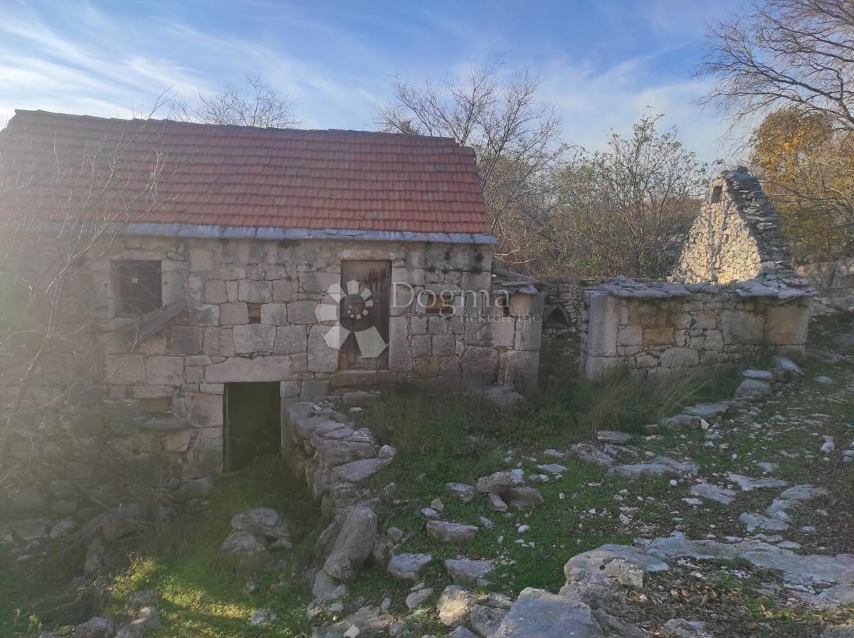 Pozemok Na predaj - SPLITSKO-DALMATINSKA KLIS