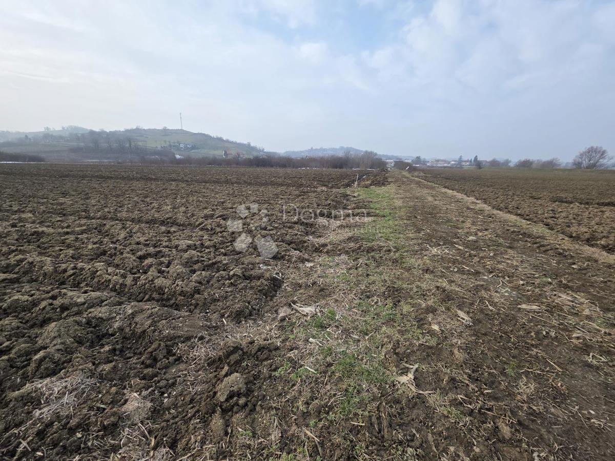 Działka Na sprzedaż - ZAGREBAČKA ZAPREŠIĆ