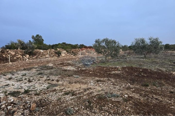 Parcela na predaj 2206 m² – Sveti Filip I Jakov