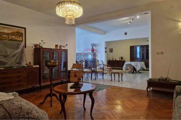 Poslovni prostori za najem 100 m² – Zadar