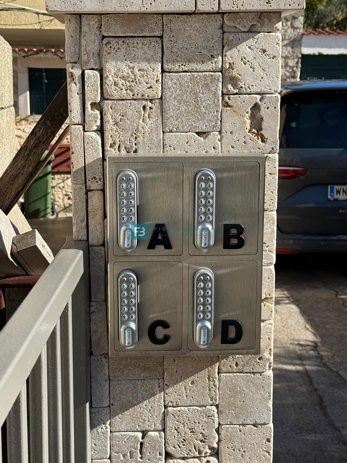 Kuća Na prodaju - ŠIBENSKO-KNINSKA VODICE