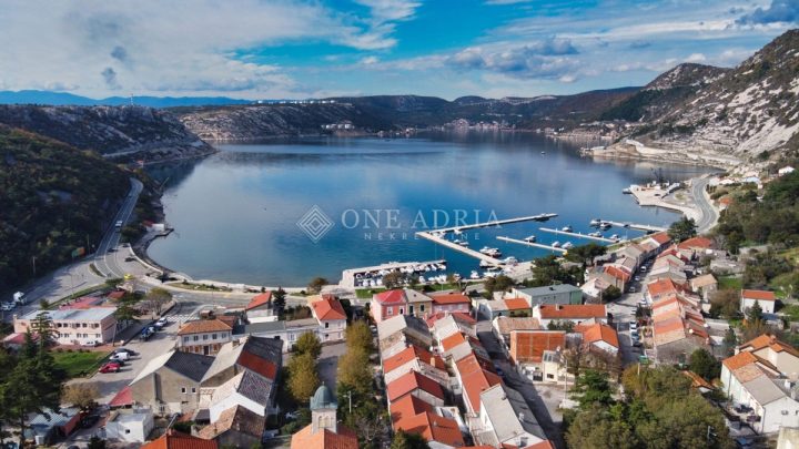 Land for sale 3571 m² – Kraljevica