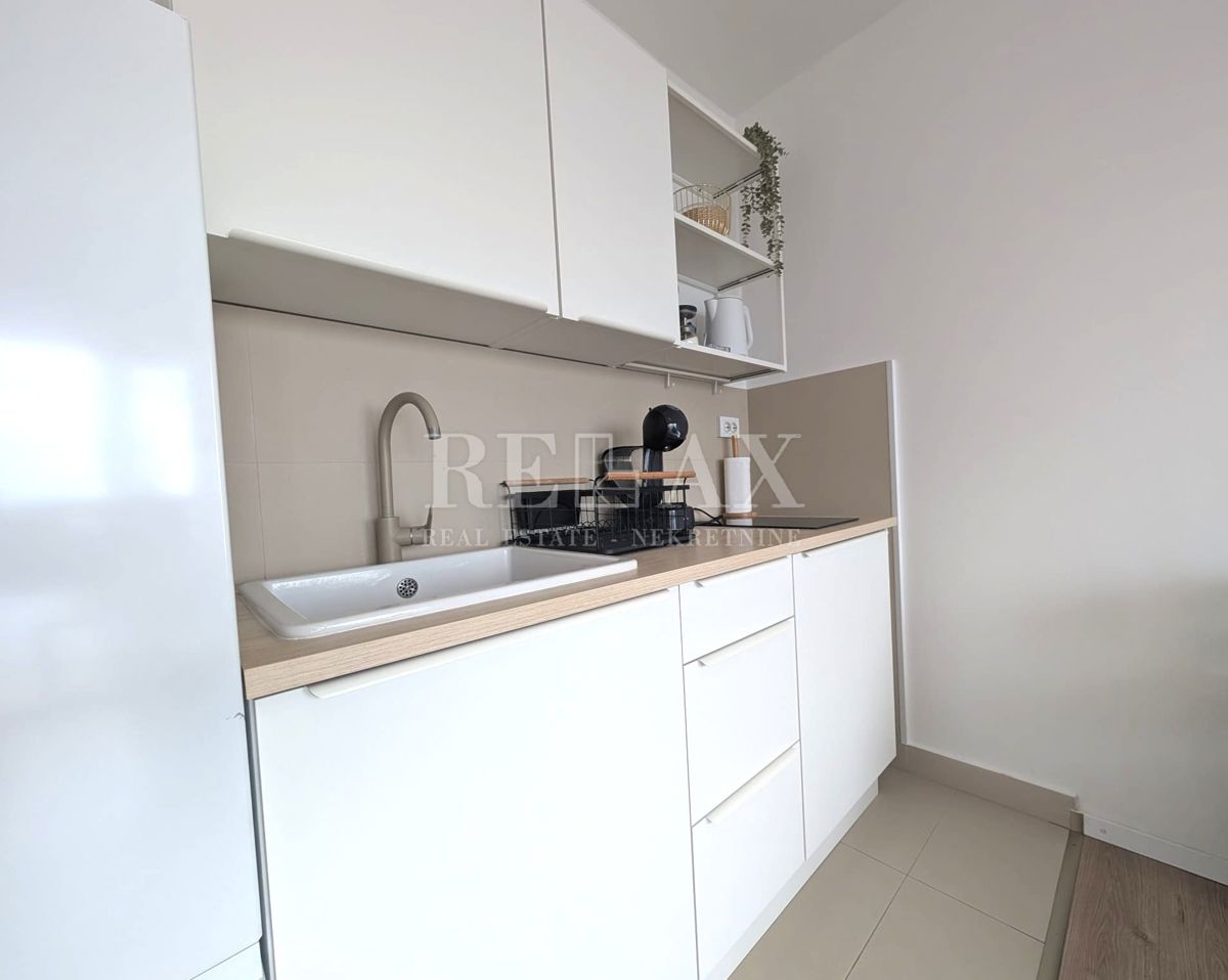 Appartement À vendre - LIČKO-SENJSKA SENJ