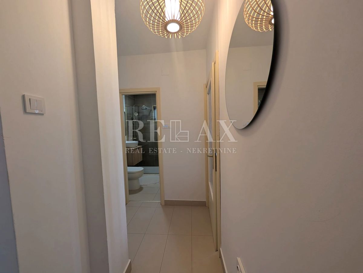 Appartement À vendre - LIČKO-SENJSKA SENJ