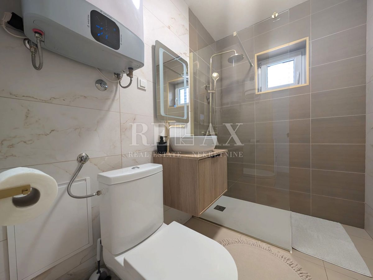 Appartement À vendre - LIČKO-SENJSKA SENJ