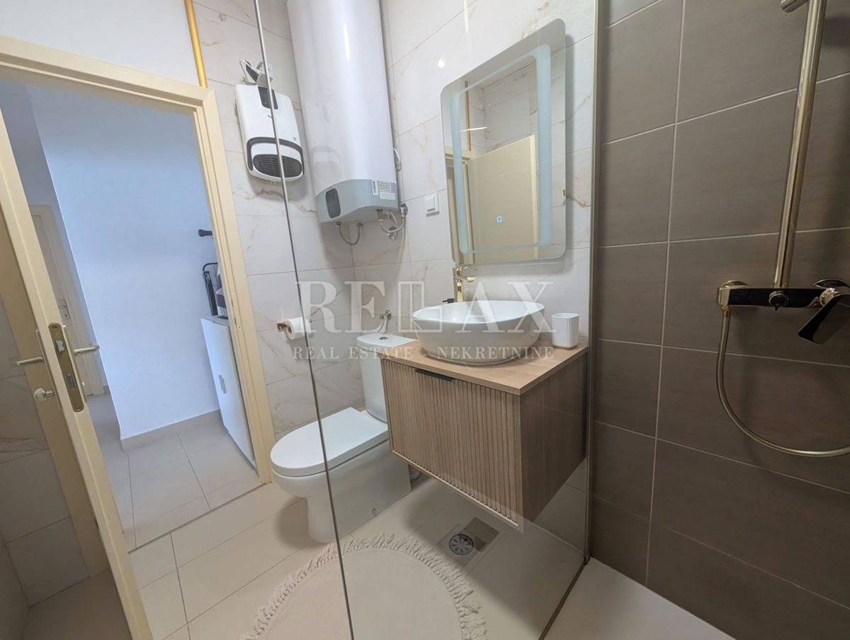 Appartement À vendre - LIČKO-SENJSKA SENJ