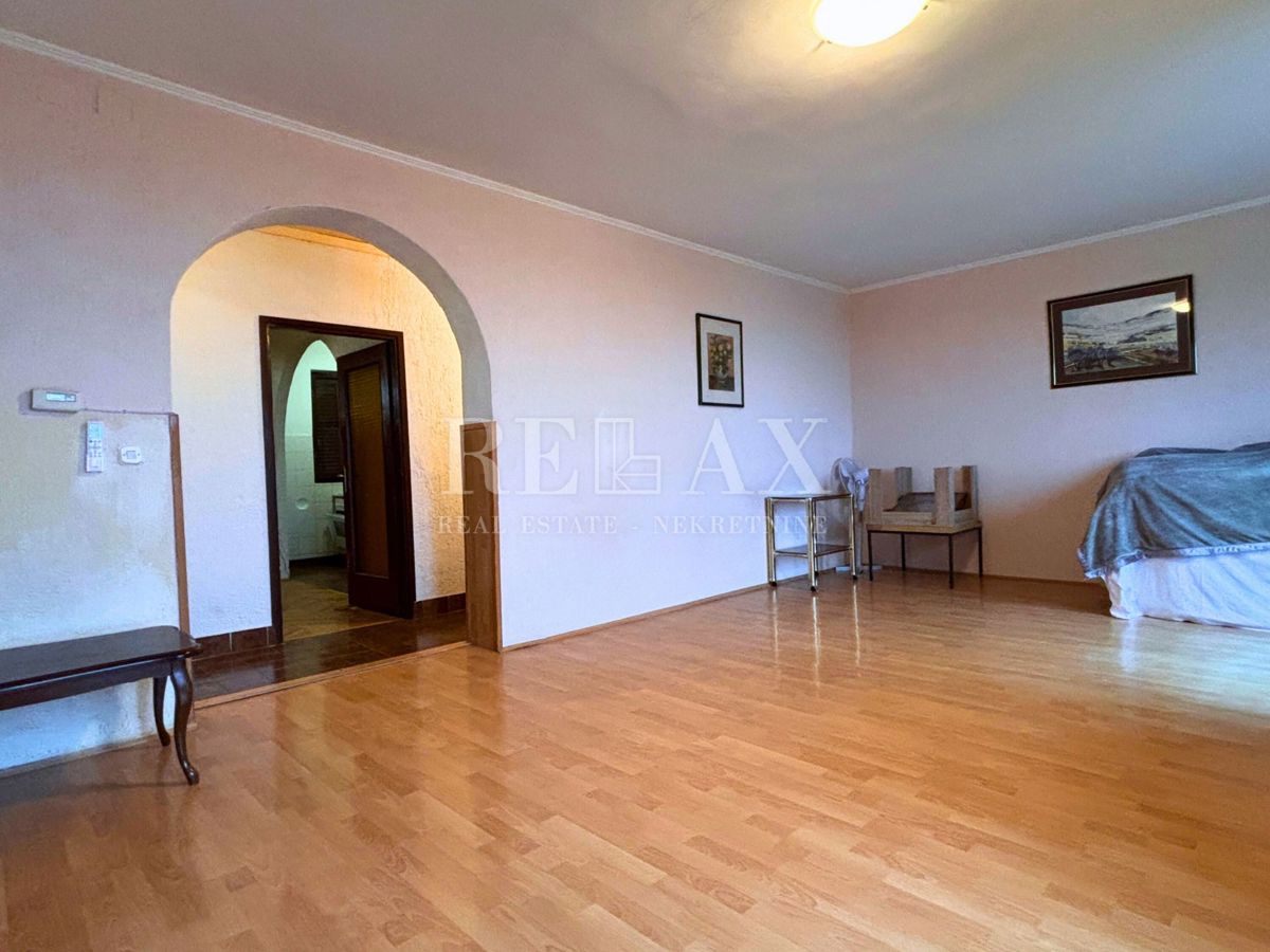 Apartment Zu verkaufen - PRIMORSKO-GORANSKA KASTAV