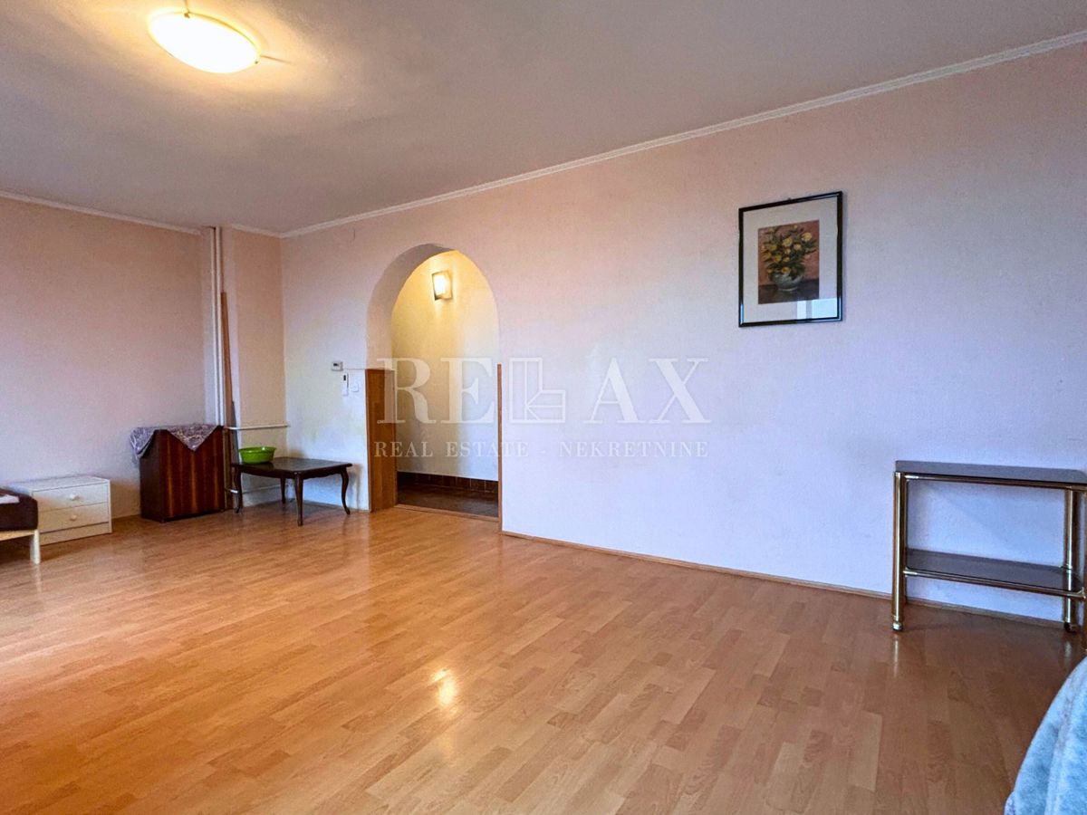 Apartment Zu verkaufen - PRIMORSKO-GORANSKA KASTAV