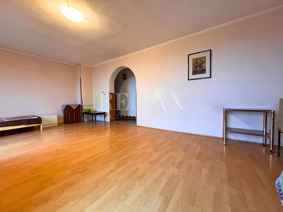 Apartment Zu verkaufen - PRIMORSKO-GORANSKA KASTAV
