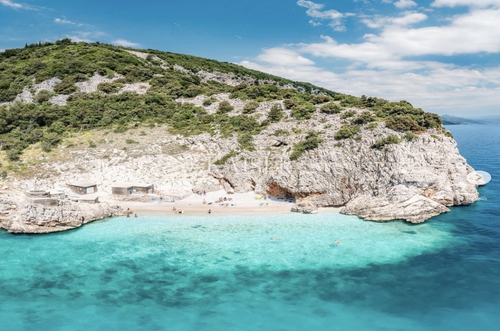 Casa In vendita - SPLITSKO-DALMATINSKA VIS