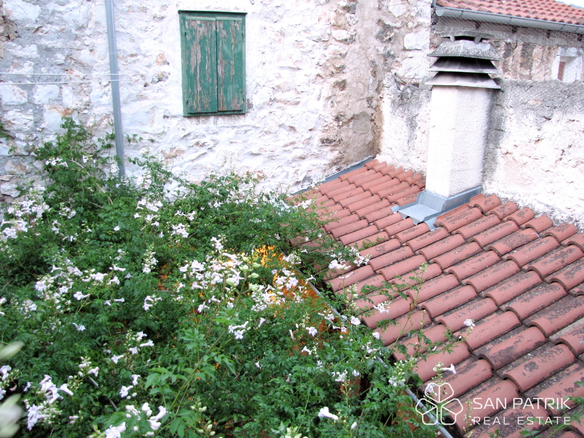 Casa In vendita - ŠIBENSKO-KNINSKA ŠIBENIK